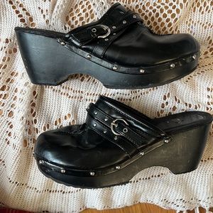 vintage platform clogs